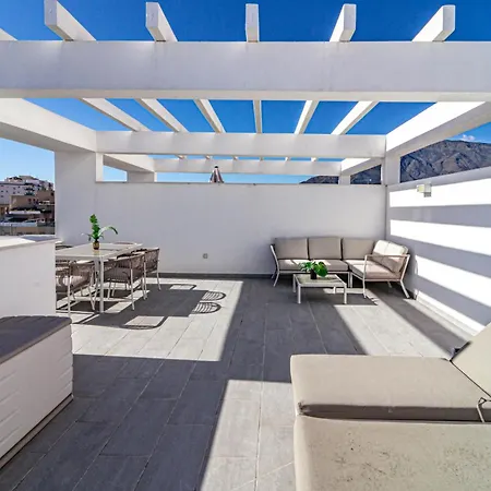 Eg54a - Luxury Penthouse With Private Sun Terrace Естепона