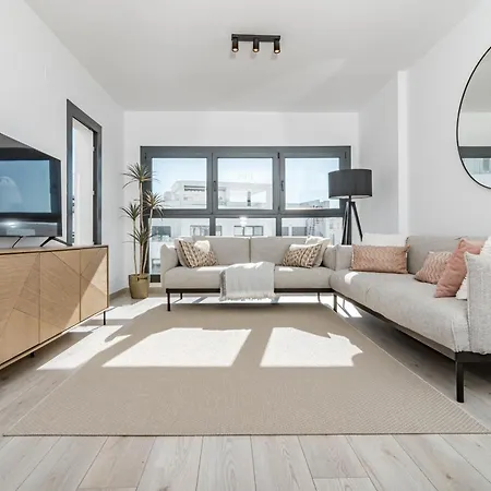 Eg54a - Luxury Penthouse With Private Sun Terrace Estepona
