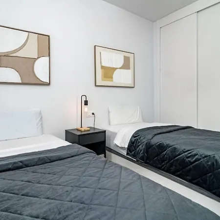 Eg5.4a - Luxury Penthouse With Private Sun Terrace