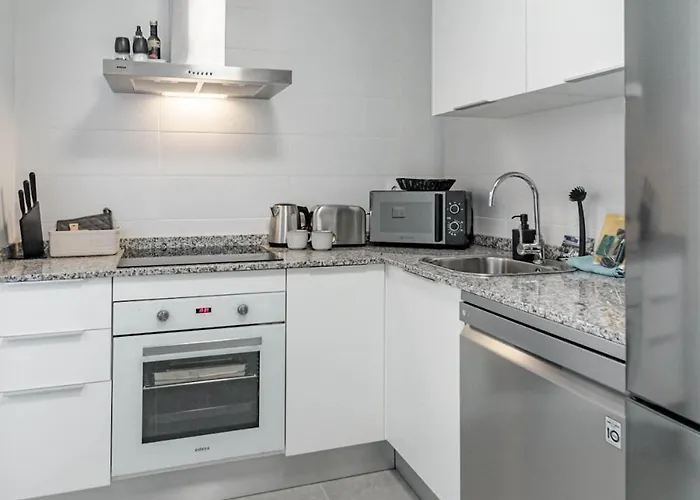 Eg5.4a - Luxury Penthouse With Private Sun Terrace إِستيبونا