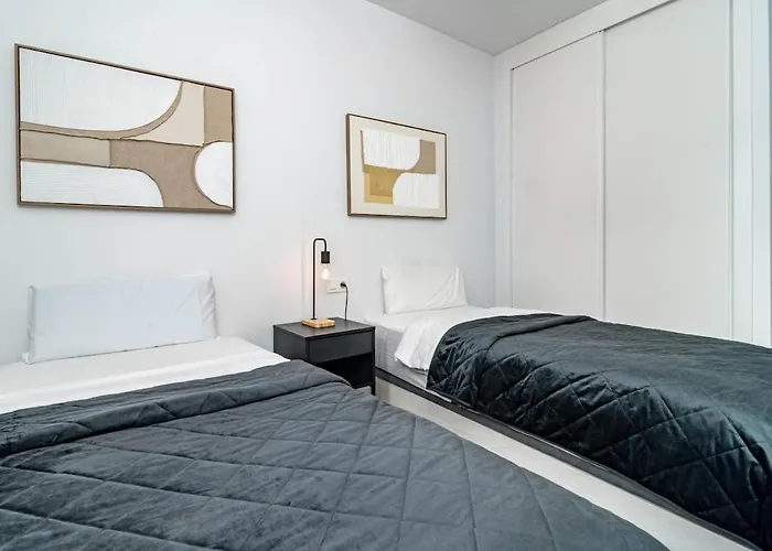 Eg5.4a - Luxury Penthouse With Private Sun Terrace شقة إِستيبونا