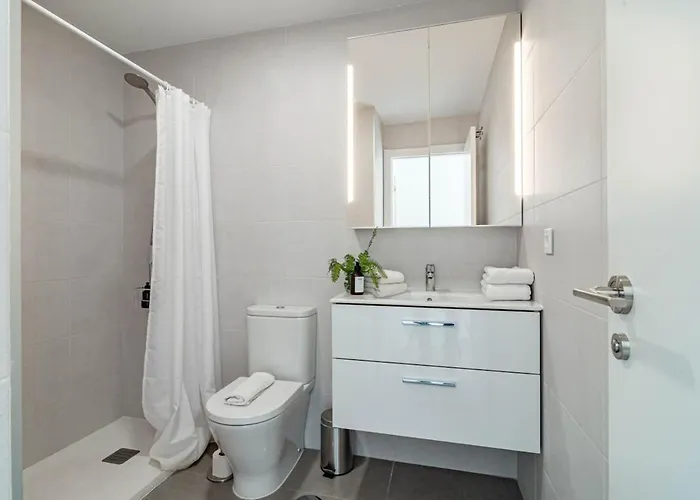 Eg5.4a - Luxury Penthouse With Private Sun Terrace إِستيبونا